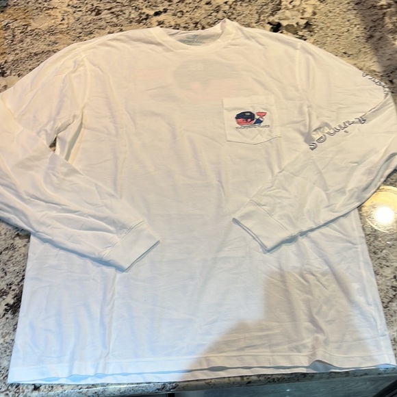 Vineyard vine hockey, three pack, long sleeve T-shirts in a size large - Picture 3 of 16